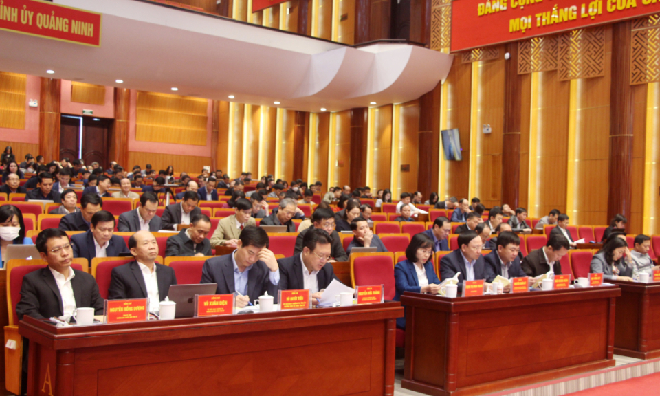 Hội nghị toàn quốc nghiên cứu, học tập, quán triệt Nghị quyết Trung ương 6 (Khóa XIII)
