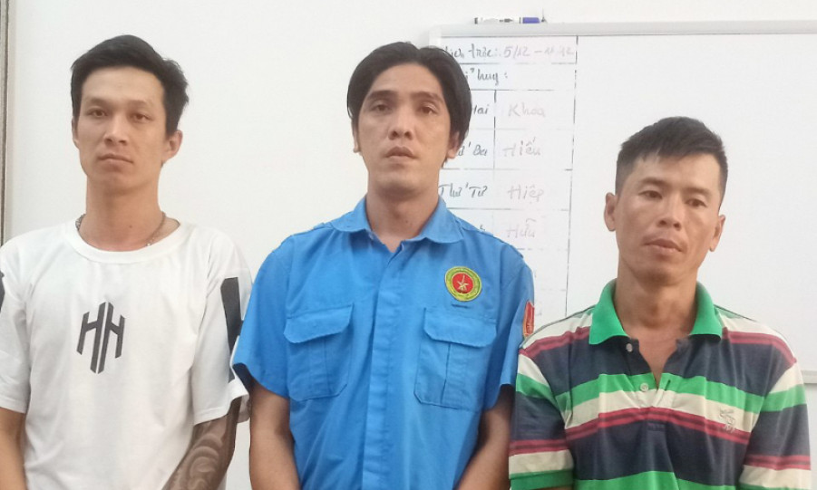 Đạp nạn nhân xuống sông, cướp xe máy bán lấy tiền mua ma túy