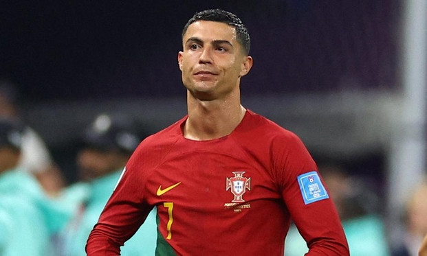 Ronaldo lên tiếng về tin đồn đến Al Nassr