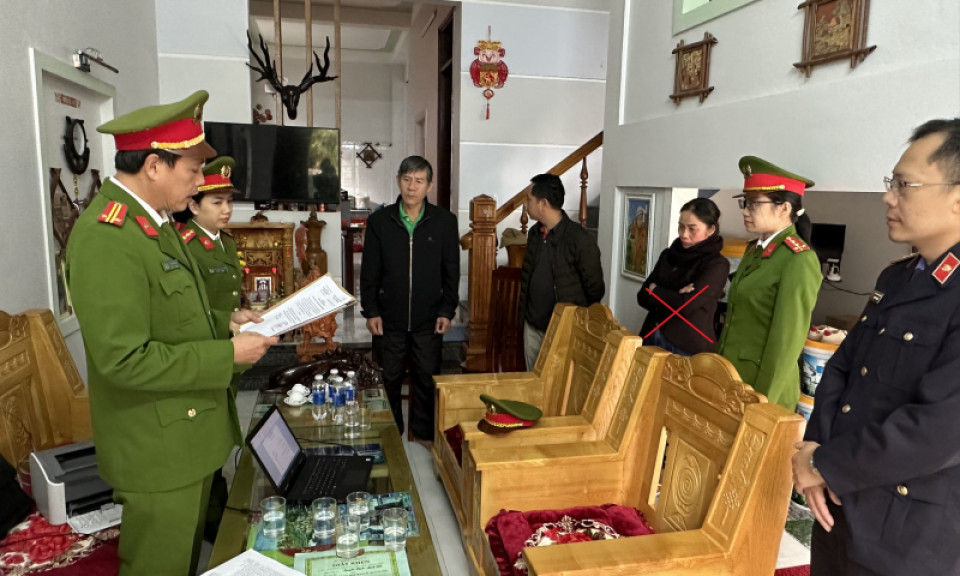 Một nữ giám đốc doanh nghiệp bị khởi tố về tội trốn thuế