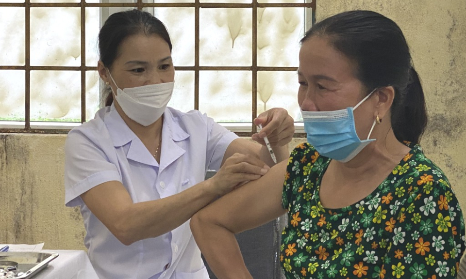 “Mỗi người dân cần trang bị kiến thức về phòng, chống các bệnh truyền nhiễm”
