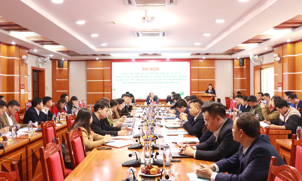 Sơ kết quy chế phối hợp giữa các địa phương tỉnh Hà Giang với Trường Cao đẳng TKV