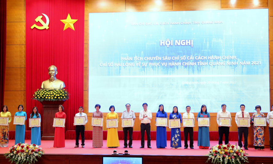 Tiếp tục đổi mới phương thức lãnh đạo của Đảng