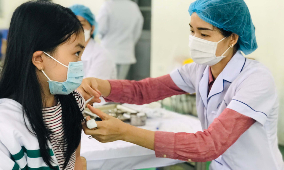 Sáng 10/12: Theo dõi sự xuất hiện các biến thể COVID-19 mới; Xử lý thông tin ngộ độc ma túy trong thực phẩm, thuốc lá điện tử