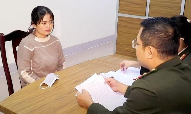 ‘Nữ quái’ bị bắt vì livestream lịch trình xuyên Việt