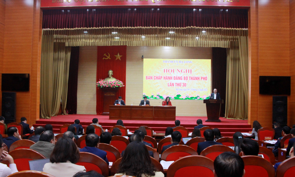 TP Hạ Long phải tiên phong, đi đầu thực hiện thành công chủ đề công tác năm 2023 của tỉnh