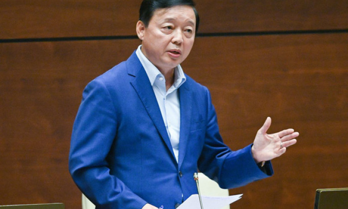 Đề xuất bỏ quy định thỏa thuận ghi tên vợ hoặc chồng trong sổ đỏ: Bộ trưởng Trần Hồng Hà nói gì?