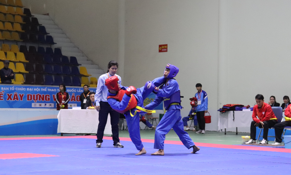 Khởi tranh môn Vovinam và Đấu kiếm