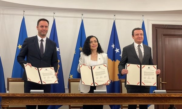 Kosovo nộp đơn xin gia nhập EU