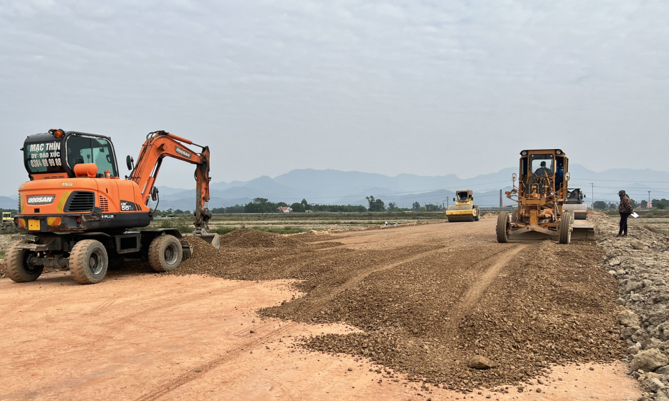 Tập trung hoàn thành các dự án, công trình trọng điểm
