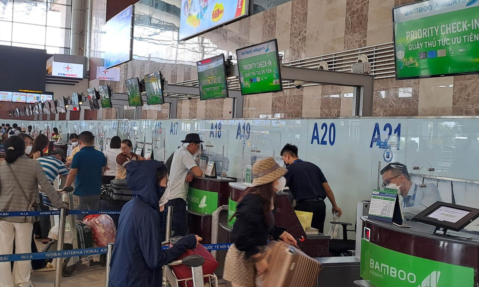 Tiêu chuẩn mua vé máy bay khi đi công tác đối với công chức, viên chức