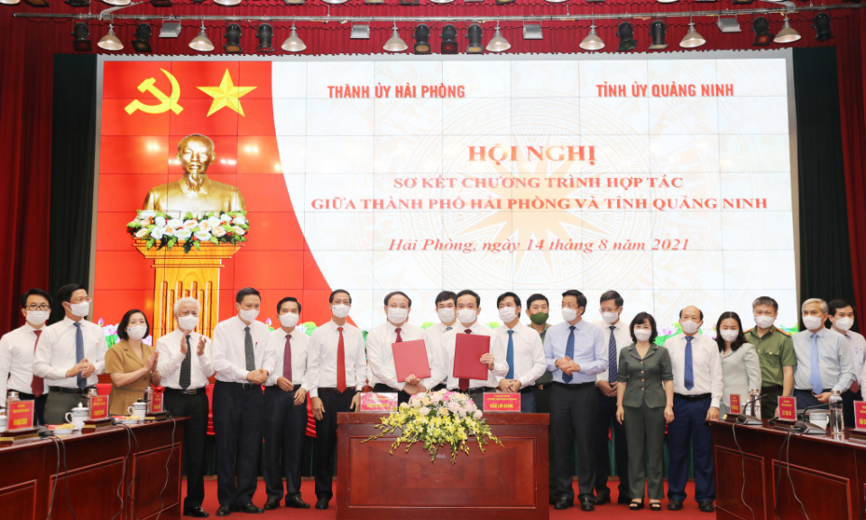 Đẩy mạnh hợp tác trong bảo vệ môi trường