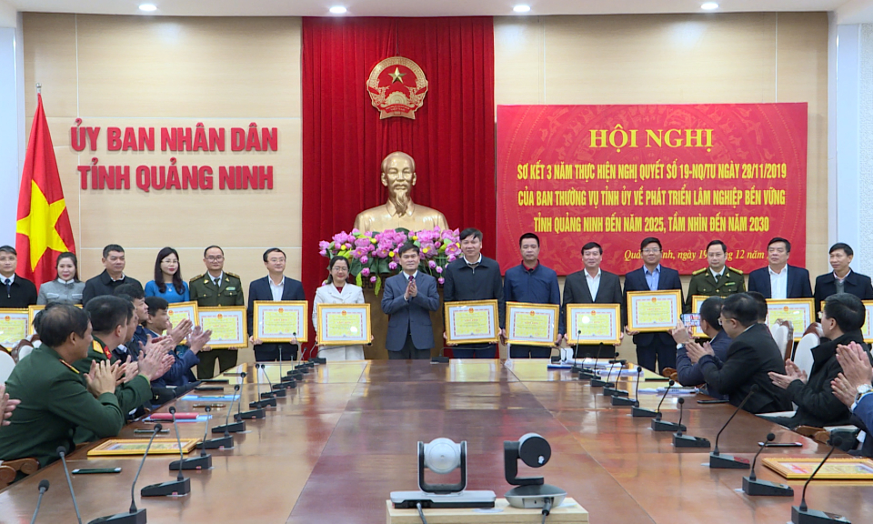 Sơ kết 3 năm thực hiện Nghị quyết 19-NQ/TU của Ban Thường vụ Tỉnh ủy
