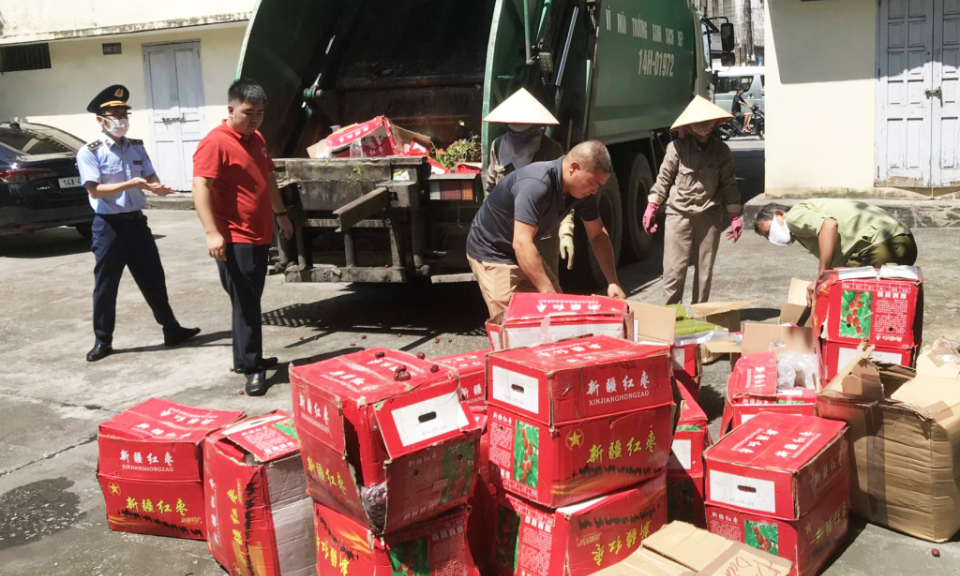 Tăng cường kiểm soát  ATTP dịp cuối năm 