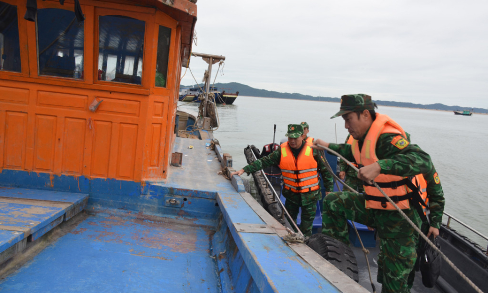 BĐBP tỉnh: Tăng cường đấu tranh chống buôn lậu, vận chuyển hàng hoá trái phép qua biên giới dịp cuối năm