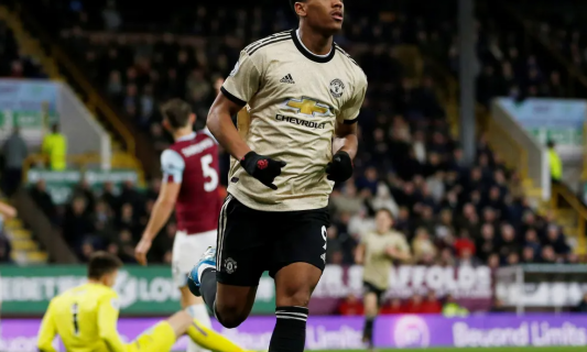 Man United vs Burnley: Kịch bản trận chung kết World Cup