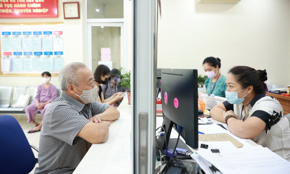 Khi nào thực hiện chuyển ngạch đối với công chức cấp tỉnh?
