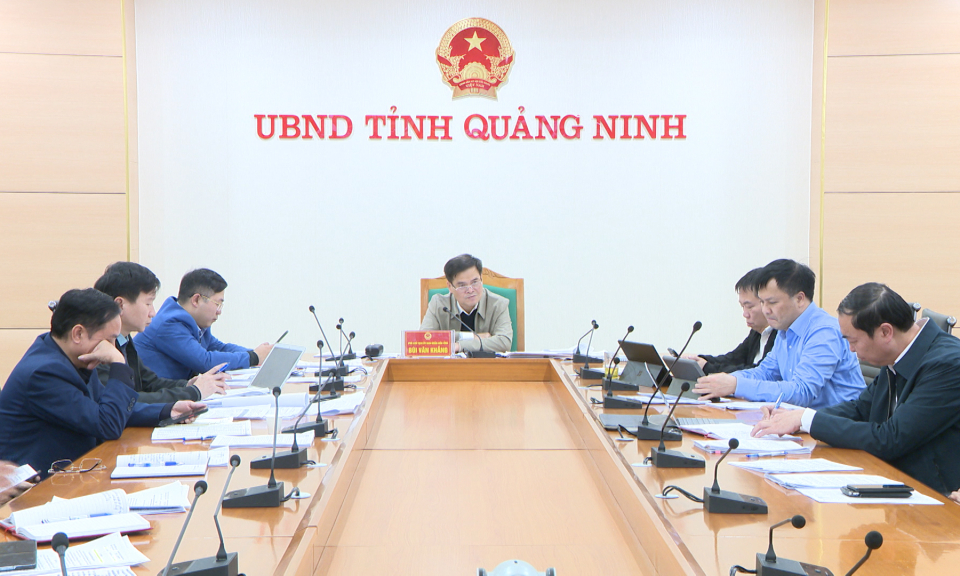 Nghe báo cáo về phương án triển khai thực hiện giao chỉ tiêu kế hoạch năm 2023