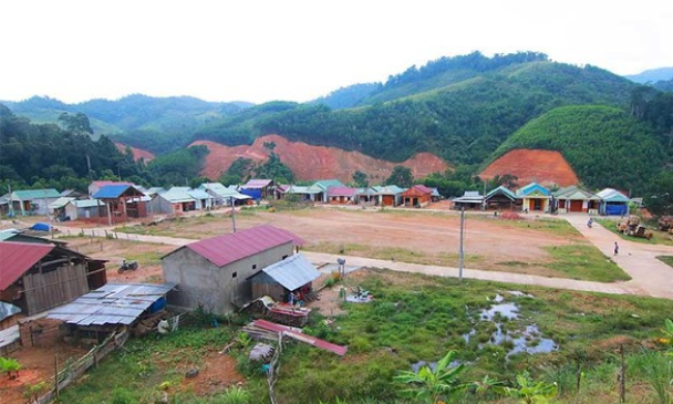 Sống tại vùng đặc biệt khó khăn có được giao đất không qua đấu giá?