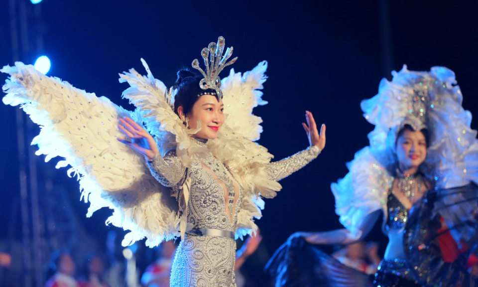 Ha Long Winter Carnival 2022 attracts thousands of visitors