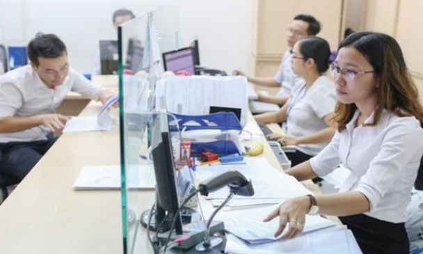 Khi nào thực hiện chuyển ngạch đối với công chức?