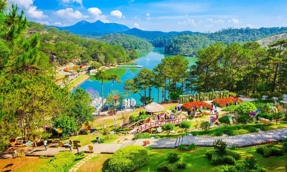 Tạp chí quốc tế lựa chọn 5 điểm đến hàng đầu Việt Nam