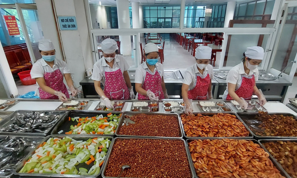 Đảm bảo an toàn vệ sinh thực phẩm bếp ăn ngành Than