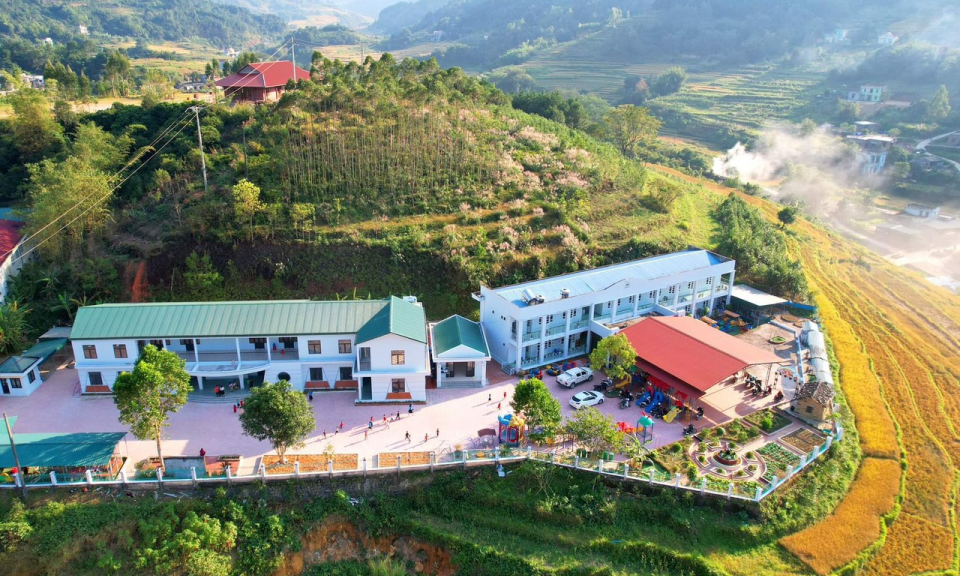 Để nông thôn văn minh, nông dân giàu có, xã hội phát triển