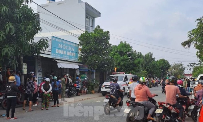 Phát hiện thi thể phụ nữ bị cứa cổ trong phòng trọ