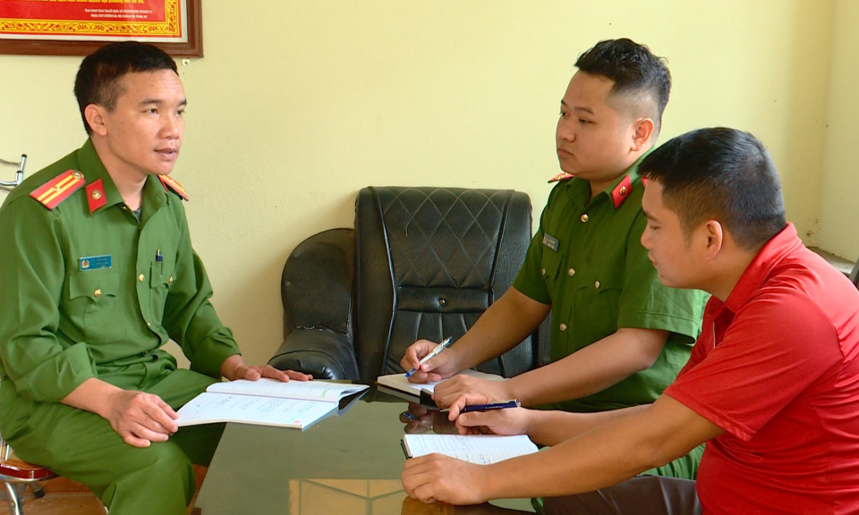 Phát huy vai trò công an xã chính quy trong bảo đảm trật tự ATGT 