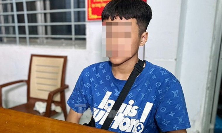 'Hành sự' xong, thiếu niên 15 tuổi kề dao cướp Iphone 14 Pro Max của gái bán dâm