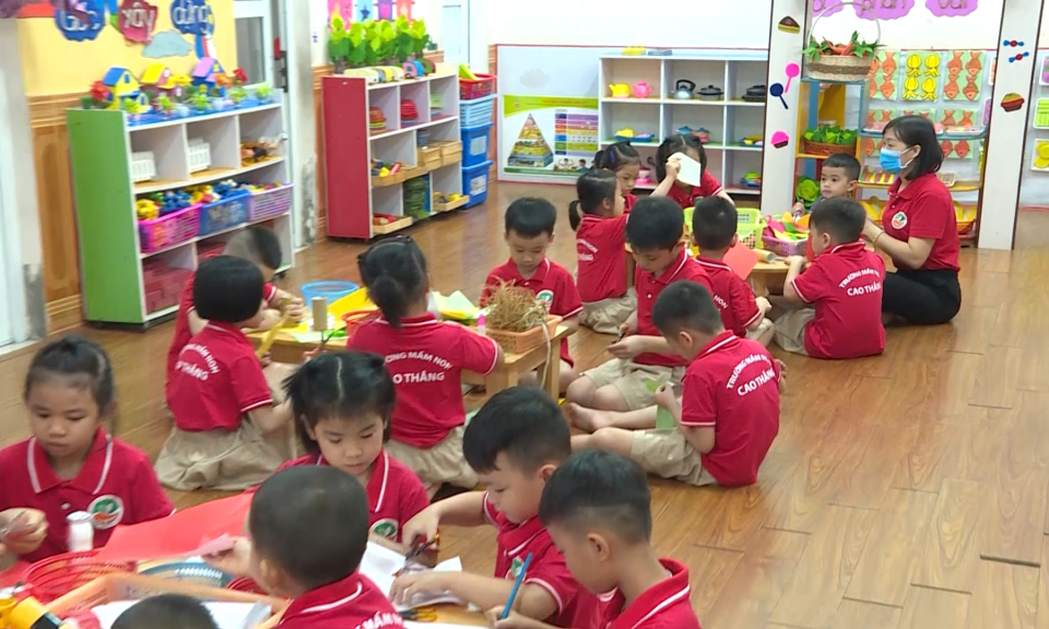Nỗ lực huy động trẻ trong độ tuổi mầm non ra lớp