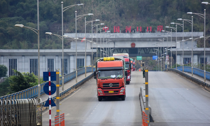 Hàng xuất sang Trung Quốc không phải xét nghiệm Covid-19 từ đầu năm sau