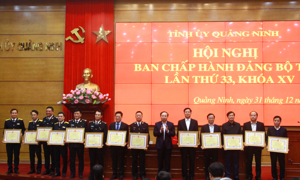 Xây dựng Quảng Ninh phát triển nhanh, bền vững, tăng trưởng xanh, vì chất lượng cuộc sống nhân dân