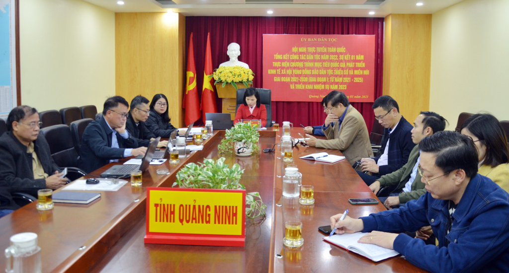 Các đại biểu tham dự tại điểm cầu tại Quảng Ninh.