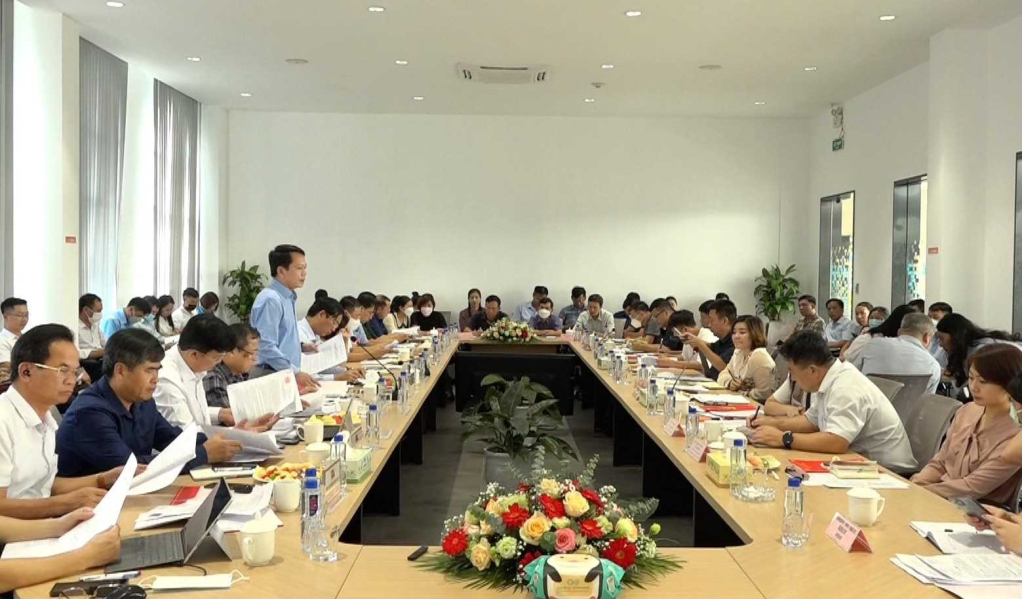 BTV Huyện ủy Hải Hà làm việc với lãnh đạo Khu công nghiệp cảng biển Hải Hà về việc thành lập Đảng bộ Khu công nghiệp, tháng 10/2022.