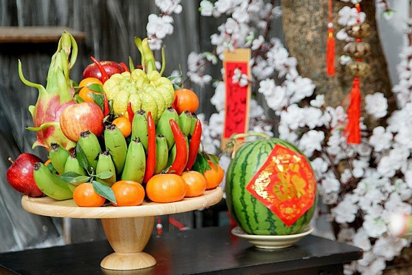 Vietnamese traditional offering trays prepared for Lunar New Year's Eve hinh anh 3