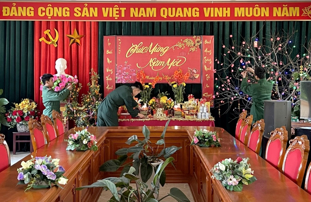 Rộn ràng chuẩn bị đón xuân.