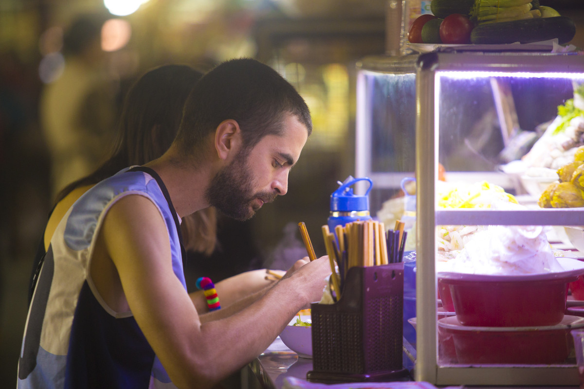 Foreigners delight in Hoi An's Tet experiences