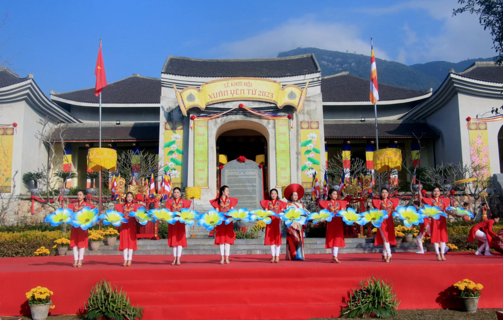 Art performances at the opening ceremony