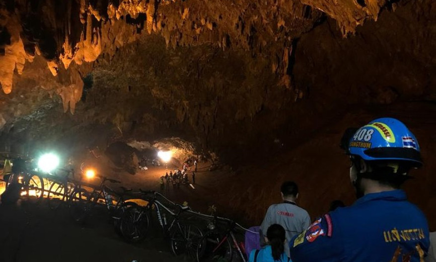 Những vụ giải cứu thành công người bị mắc kẹt trên thế giới trong 20 năm qua