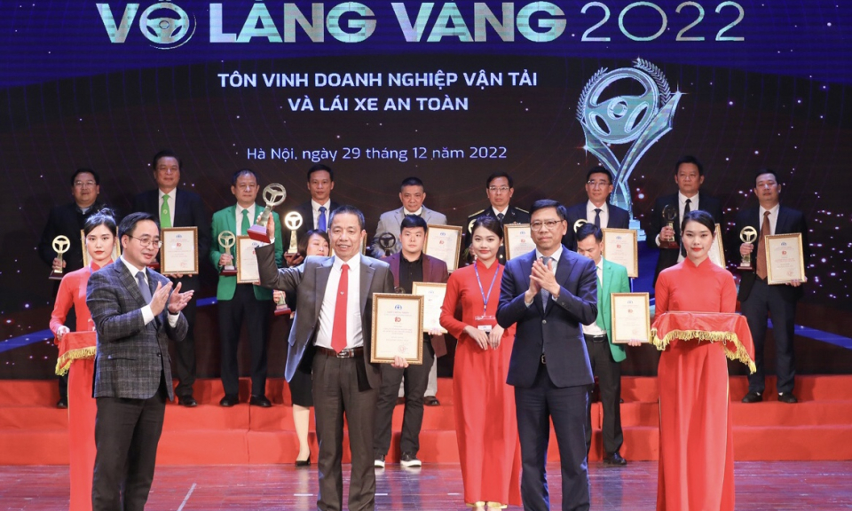 Giải “Vô lăng vàng”: Tôn vinh các doanh nghiệp vận tải, lái xe