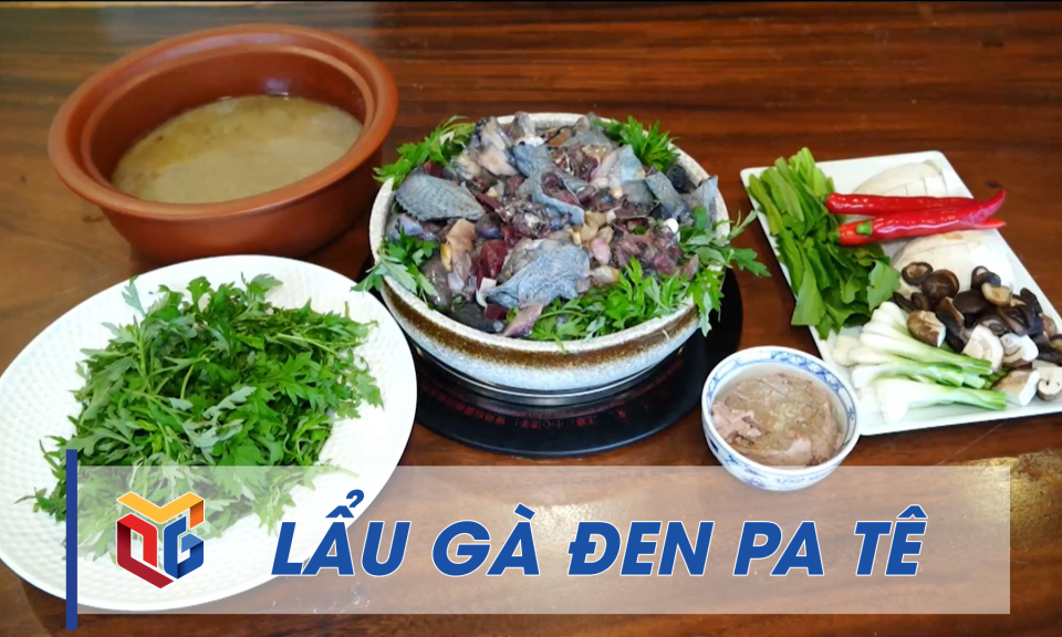 Lẩu gà đen pa tê