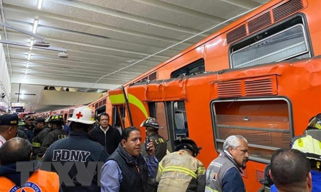 Mexico: Hai tàu điện ngầm va vào nhau làm nhiều người thương vong