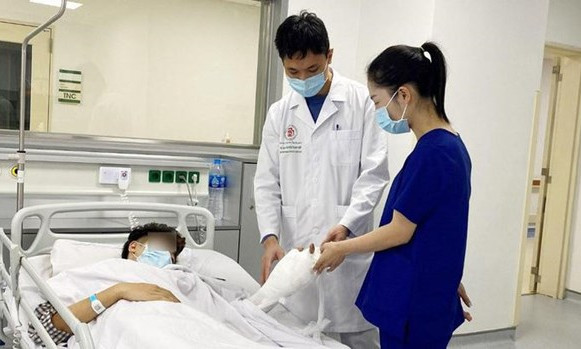 Nhiều trẻ bị thương do tự chế và sử dụng pháo trong dịp cận Tết