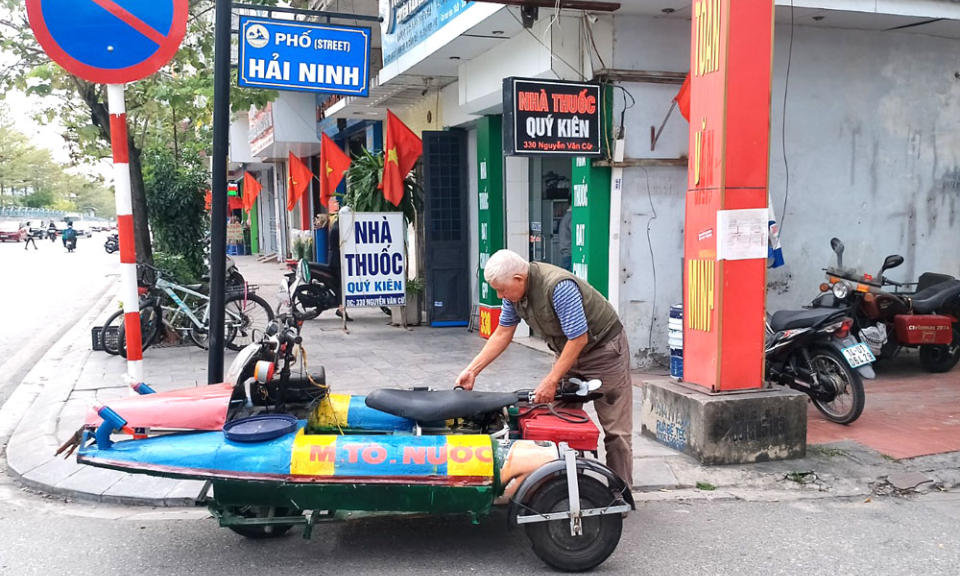  Tuổi cao đam mê sáng tạo