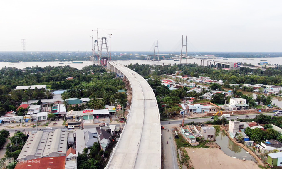 Public spending, FDI, tourism to drive economic growth in 2023: analysts