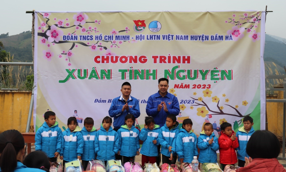 Huyện đoàn Đầm Hà: Chương trình “Xuân tình nguyện” năm 2023