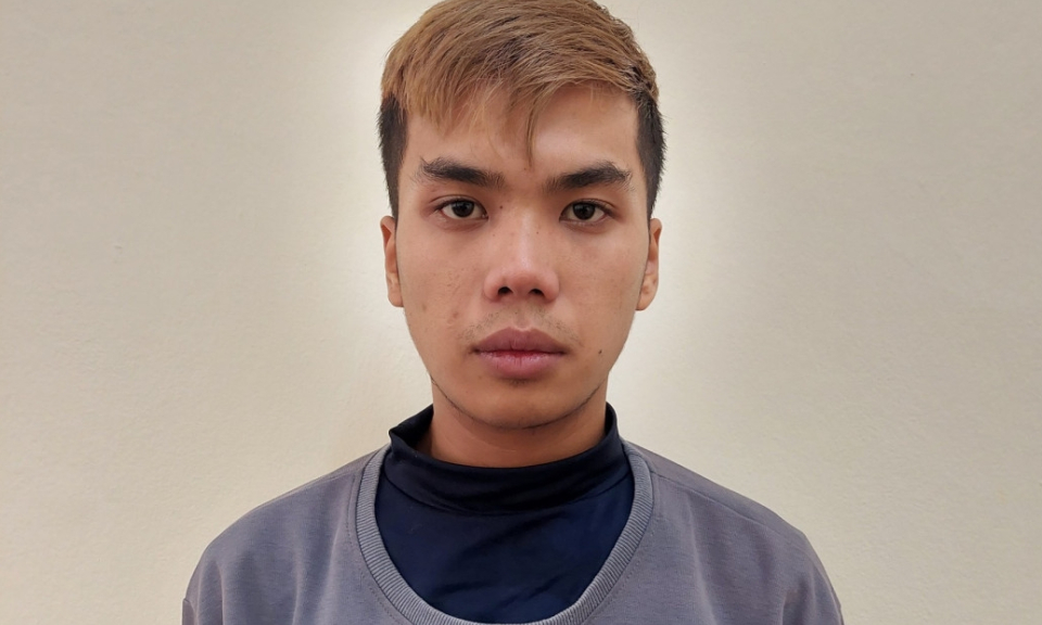 Đầu thú sau khi bị phát hiện bán ma túy trái phép