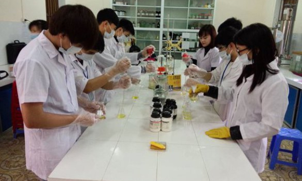 Bổ nhiệm và xếp lương viên chức không làm nhiệm vụ giảng dạy thế nào?